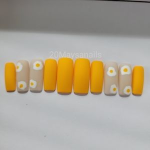 Egg nail set 01